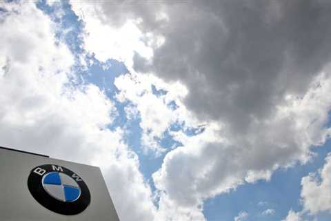 BMW meets 2022 pretax earnings goal -Focus journal citing CFO By Reuters