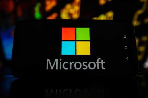 Microsoft says Kremlin-backed hackers accessed its supply and inside programs