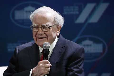No. 1 Rule for Retirees by Warren Buffett